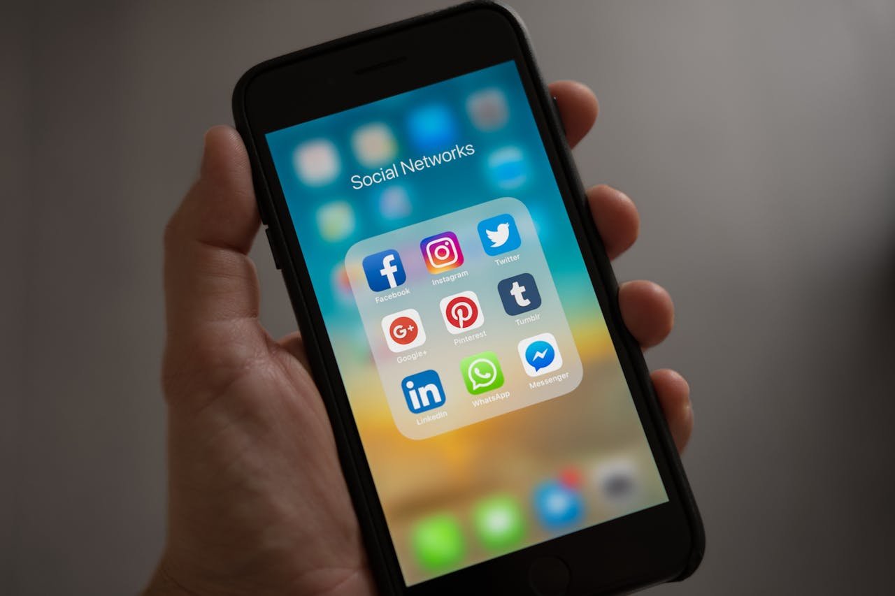 Share-Your-Instagram-Content